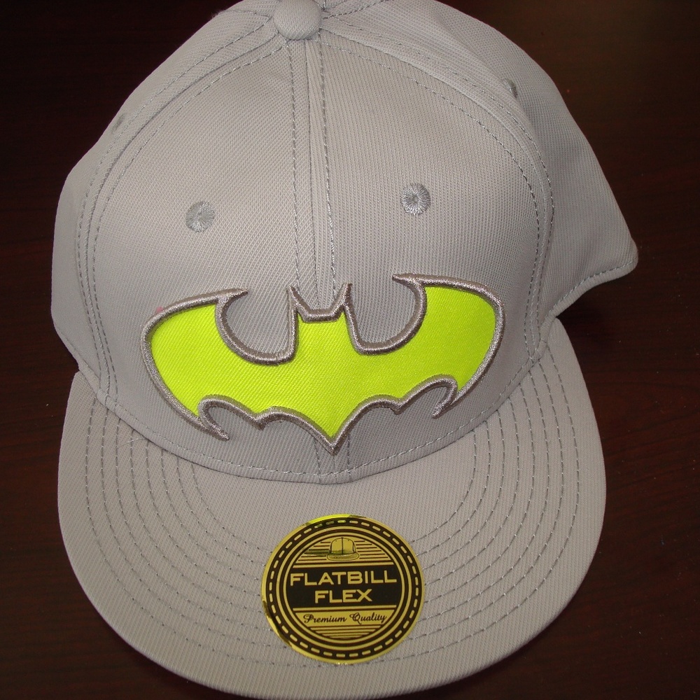 BATMAN GRAY NEON STRETCH HAT CAP
